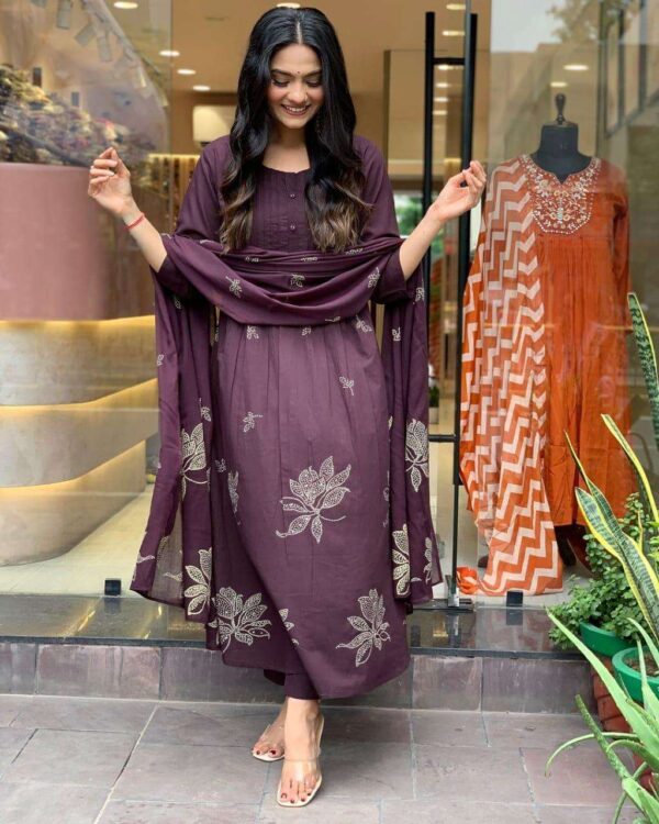 Floral Dreams ? Printed & Embroidered Cotton Dress (Size L) - Image 4